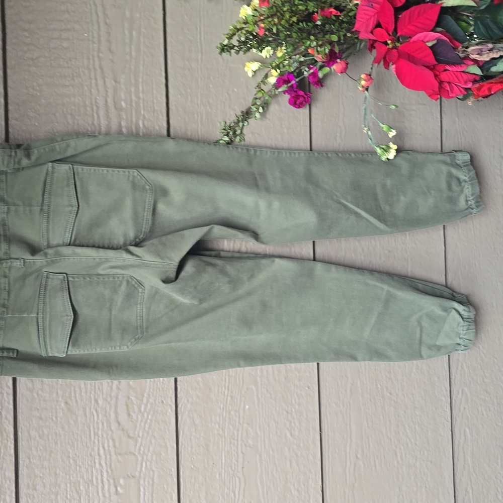 Cabi Compass green cargo jogger pants 4318 6 - Picture 7 of 9